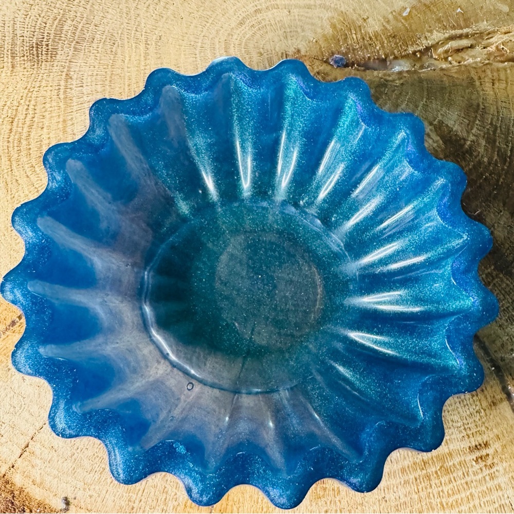 Colorful End Table Dish - Picture 3 of 7